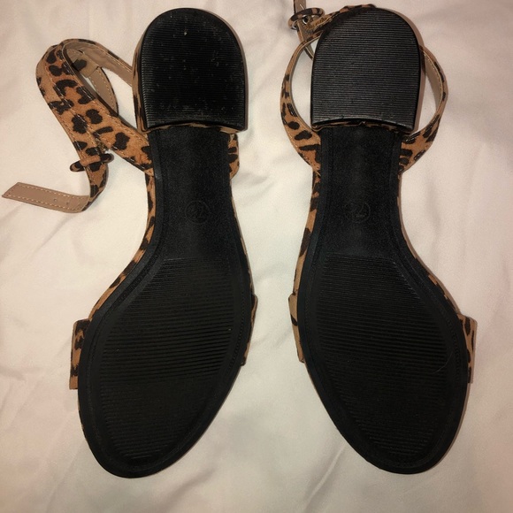 Cheetah sandals with heel - Picture 3 of 5